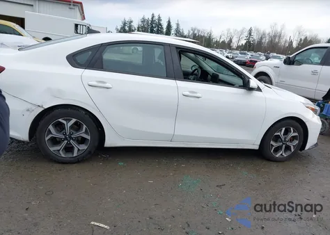 2019 Kia Forte Lxs z USA, uszkodzony, nr VIN 3KPF24AD5KE070553
